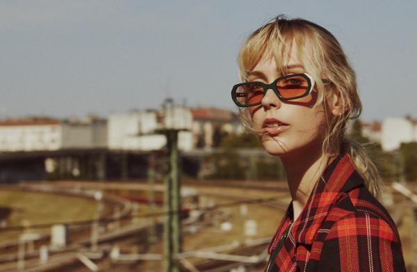 Claudia Fischer - Spectr Magazine - artistspool.com