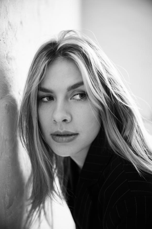 Silke Zeitz - Zsá Zsá Inci - artistspool.com