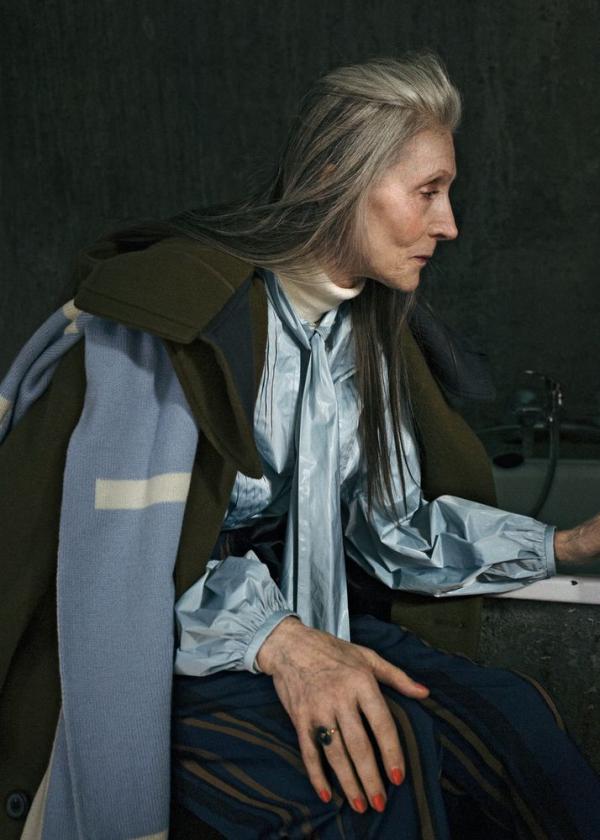 Yilmaz Aktepe - Grey Gardens - artistspool.com