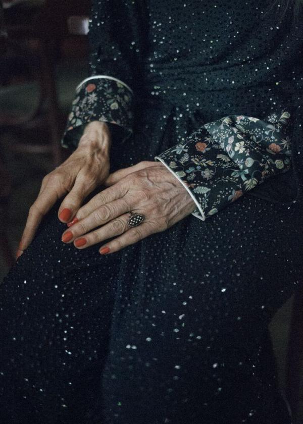 Yilmaz Aktepe - Grey Gardens - artistspool.com