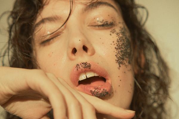 Agnes Olszanski - Leslie - artistspool.com