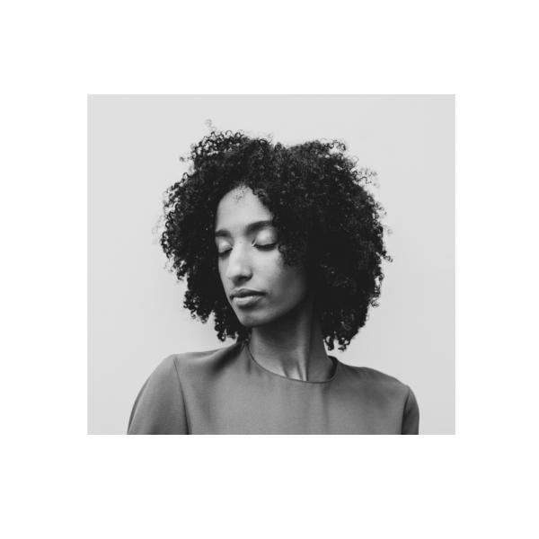 Nuria Gregori - ILIANA - artistspool.com