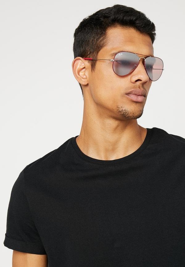 Ara Decker - Zalando - artistspool.com