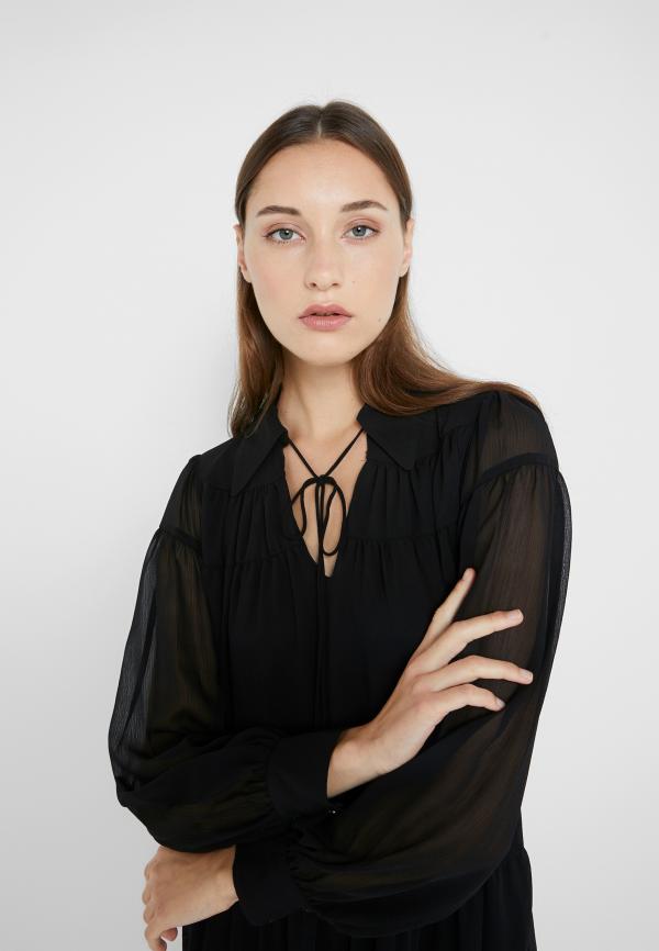 Ara Decker - Zalando - artistspool.com