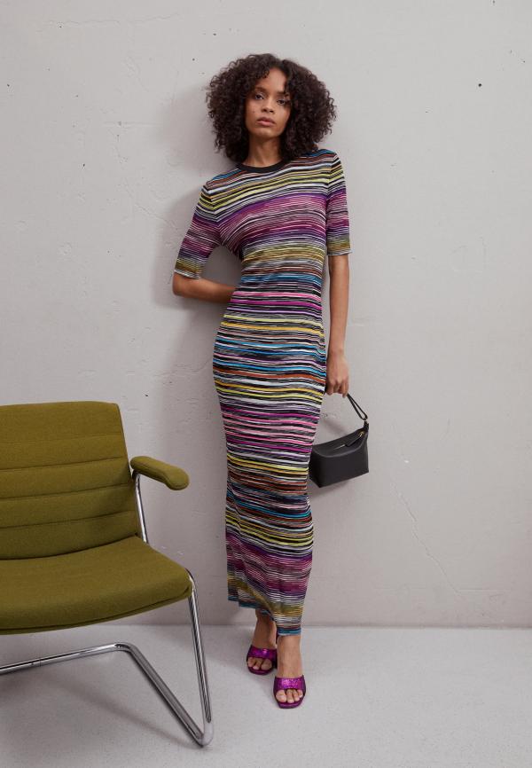 Ara Decker - Zalando - artistspool.com