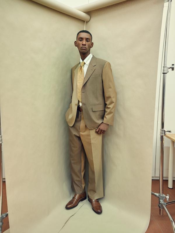 Marco Huelsebus - Best Fashion Magazine - artistspool.com