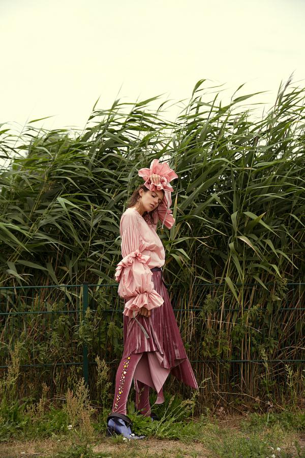 Anna Reynolds - Nature Dreaming for Blanc Magazine - artistspool.com