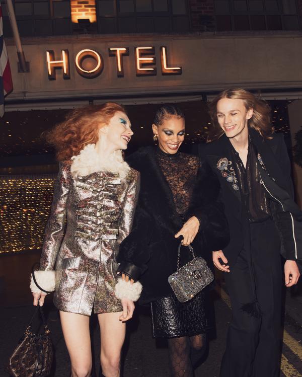 David Newby -  - artistspool.com