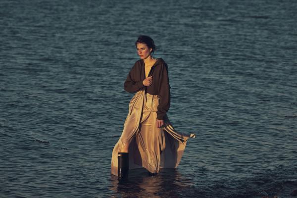 Séraphine de Lima - Lovesome Magazine Salty Seas - artistspool.com