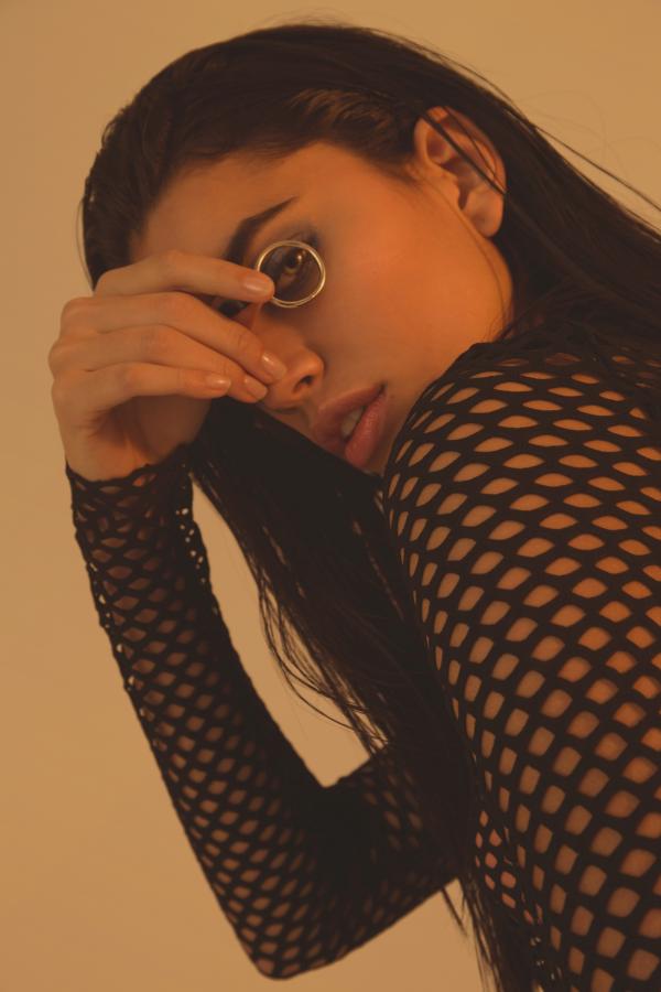 Tini Sager - Cake Magazine - artistspool.com