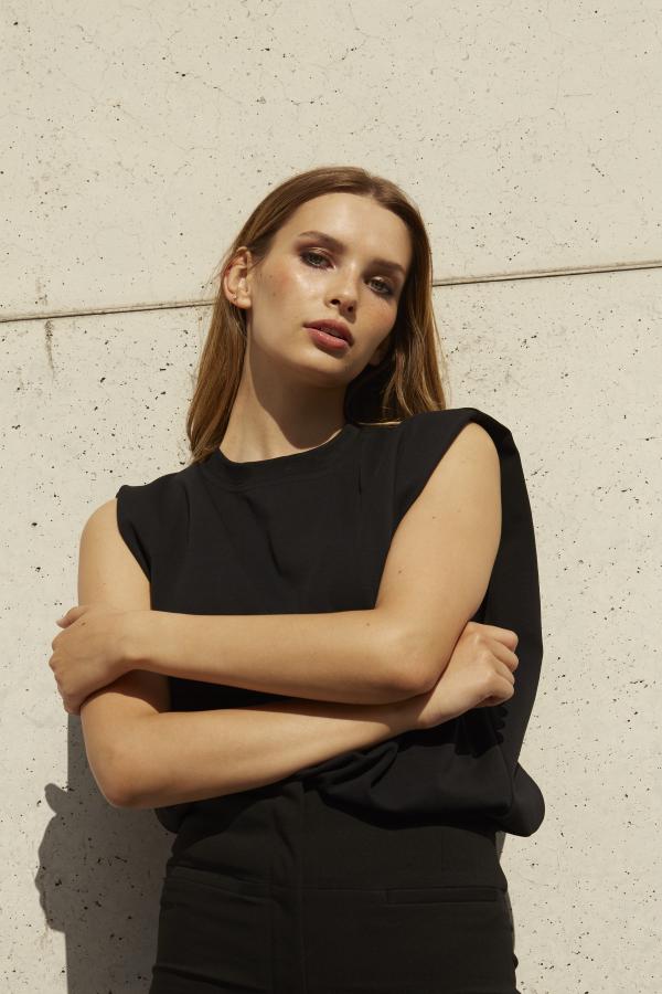 Anna Reynolds - Leylo i