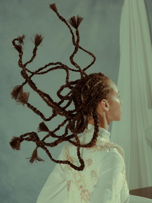 Latisha Nicholson - Infinge Magazine - artistspool.com