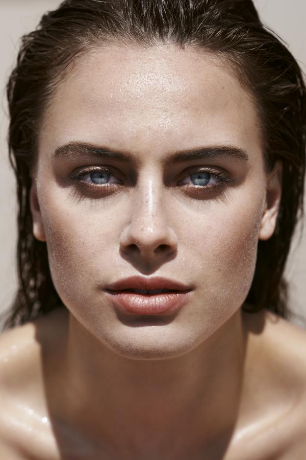 Tini Sager - Darina - artistspool.com