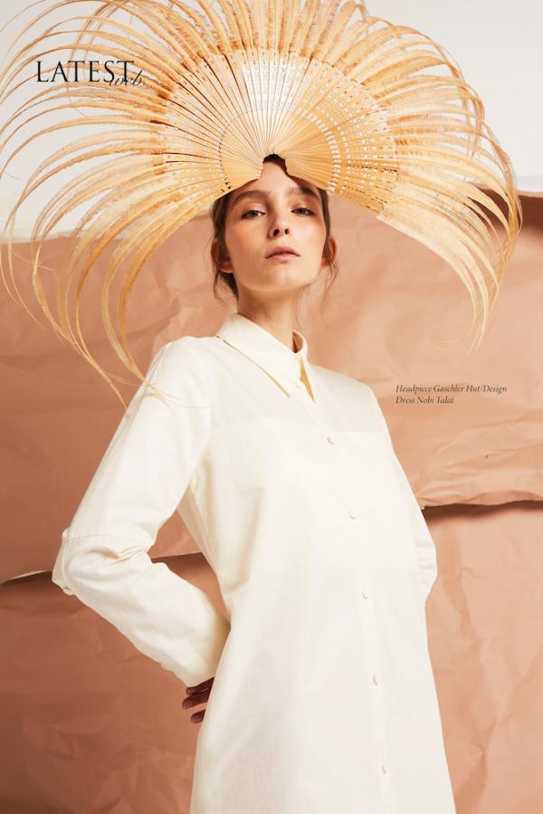 Anna Reynolds - White Reflextion for Latest Magazine - artistspool.com