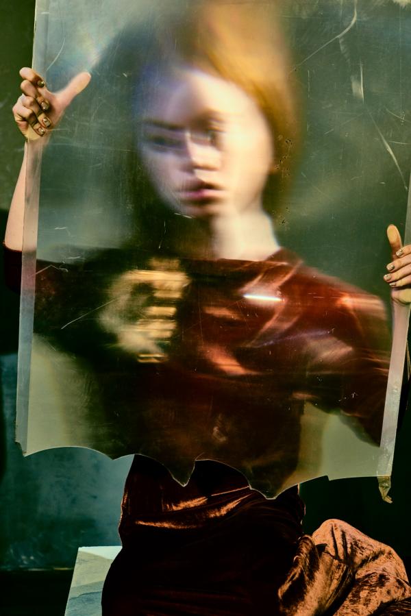 Yilmaz Aktepe - Whitelies Magazine - artistspool.com