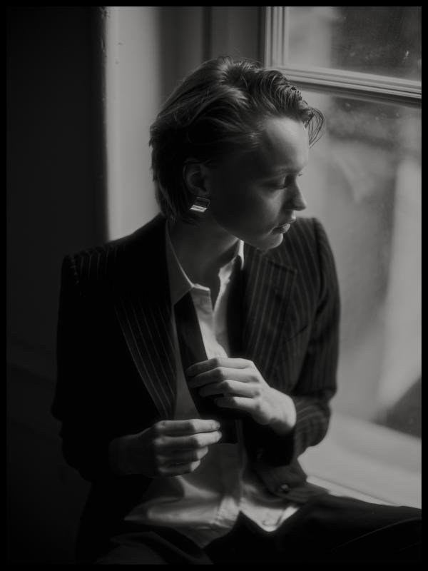 Hanna Kohlhauer - Through Vintage Lenses - artistspool.com