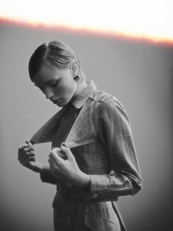 Hanna Kohlhauer - Through Vintage Lenses - artistspool.com