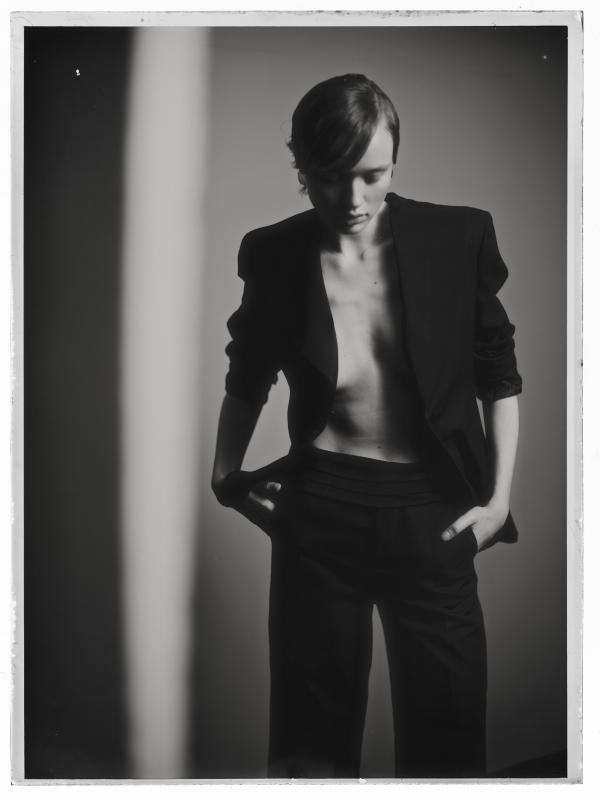 Hanna Kohlhauer - Through Vintage Lenses - artistspool.com